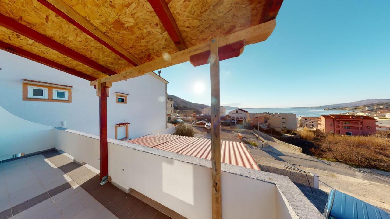 Apartments Riva Metajna Luaran gambar
