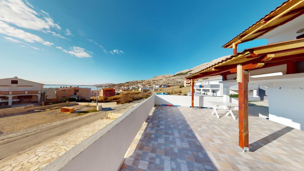 Apartments Riva Metajna Luaran gambar