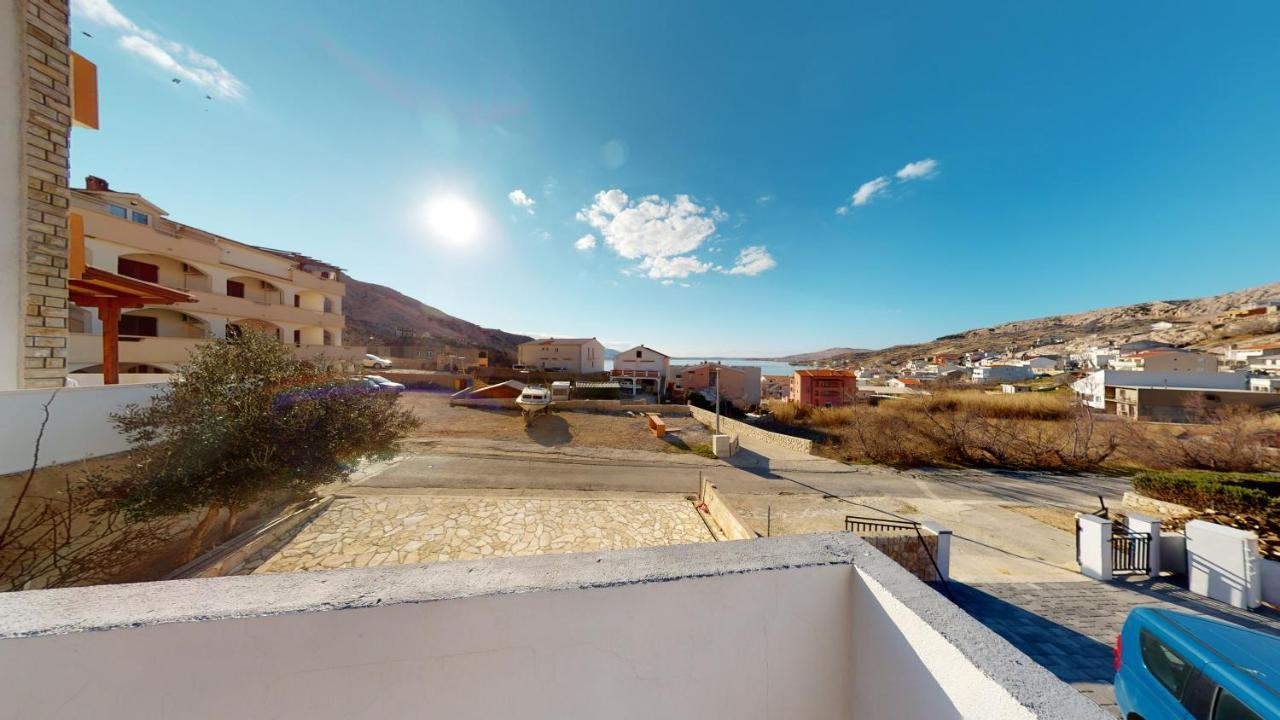 Apartments Riva Metajna Luaran gambar