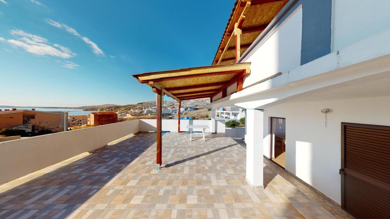 Apartments Riva Metajna Luaran gambar